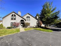 1263 Red Tail Hawk Court, Youngstown, OH 44512