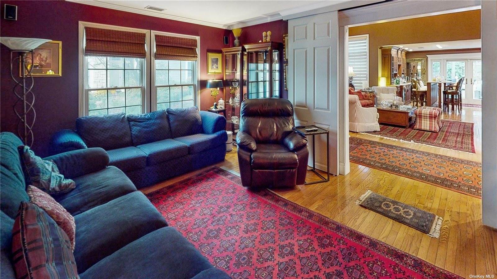 132 Colony Drive, Holbrook, NY 11741