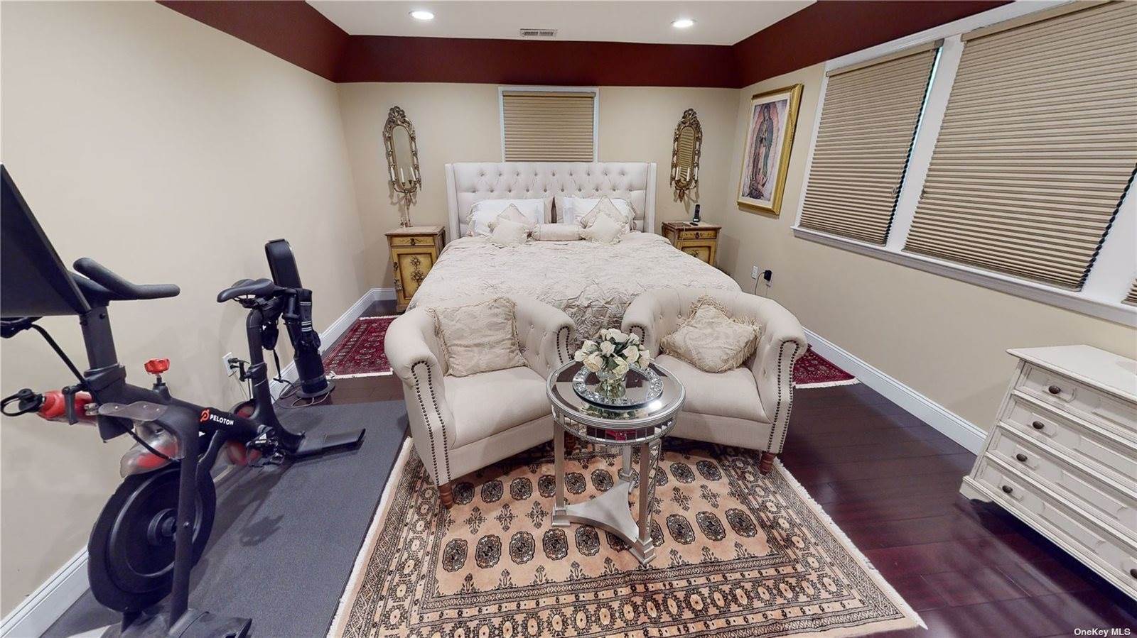 132 Colony Drive, Holbrook, NY 11741