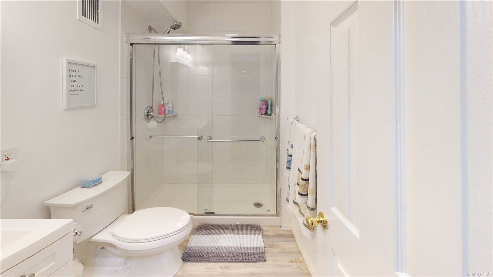 132 Colony Drive, Holbrook, NY 11741