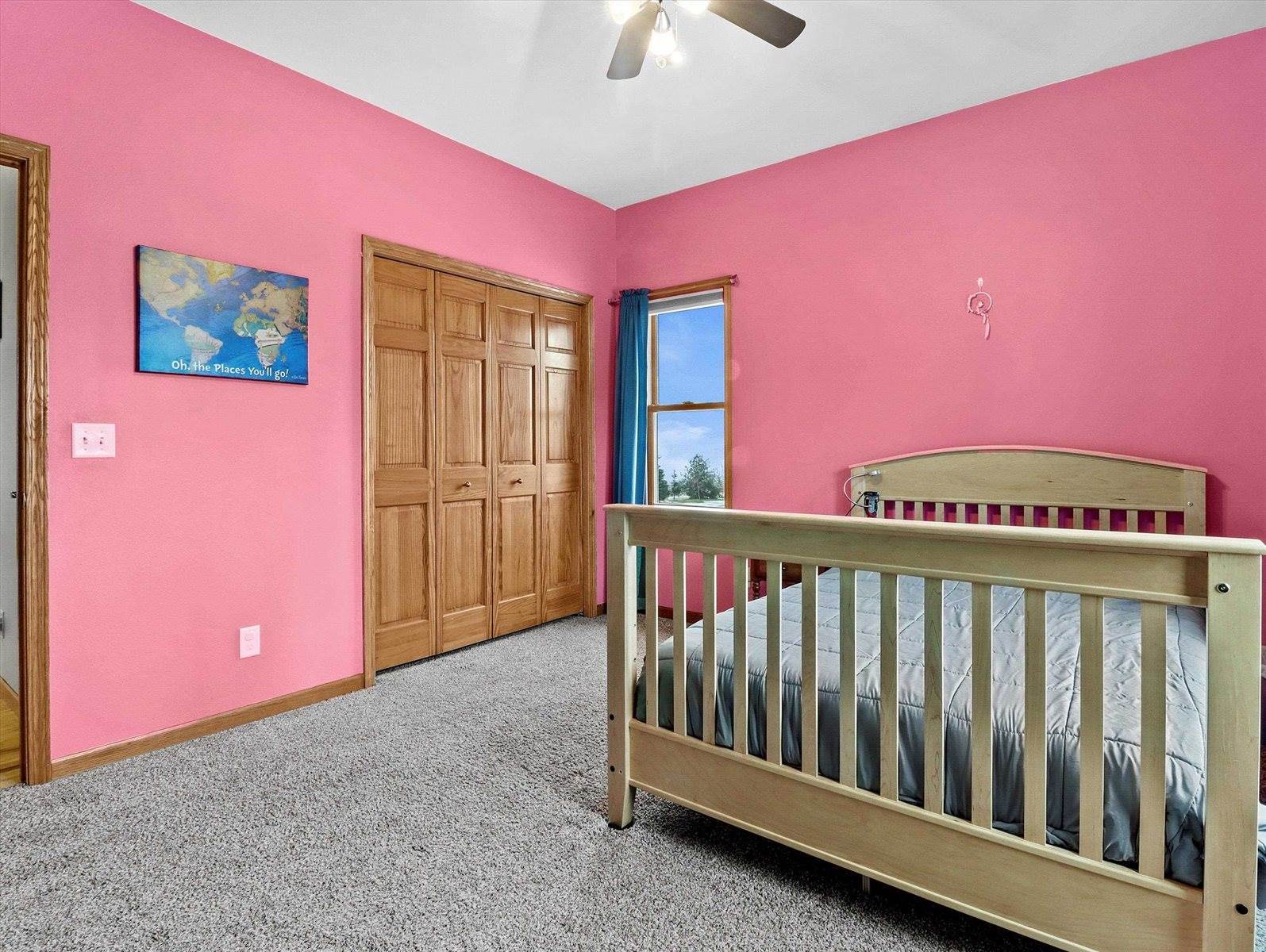 2829 Clover Ln, Bristol, WI 53590