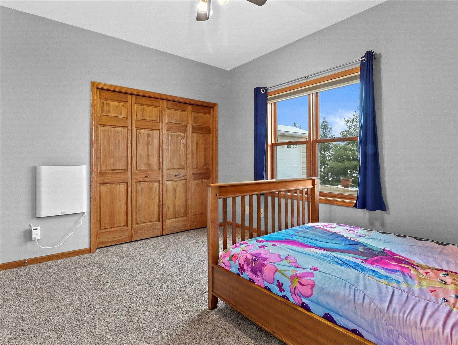 2829 Clover Ln, Bristol, WI 53590