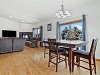 2829 Clover Ln, Bristol, WI 53590