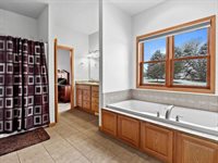 2829 Clover Ln, Bristol, WI 53590
