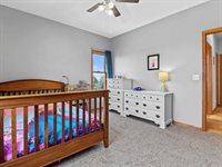 2829 Clover Ln, Bristol, WI 53590