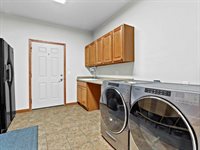 2829 Clover Ln, Bristol, WI 53590