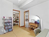 2829 Clover Ln, Bristol, WI 53590