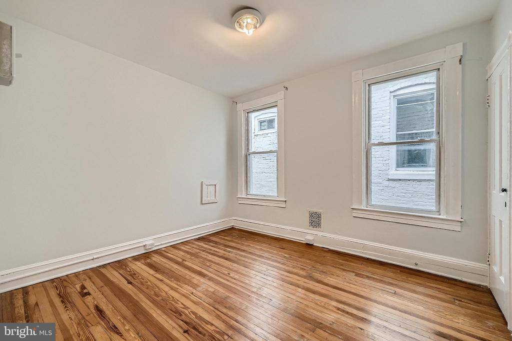 901 Cator Avenue, Baltimore, MD 21218