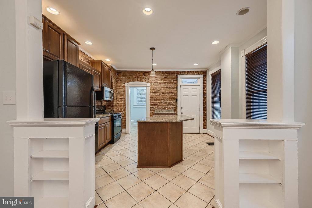 901 Cator Avenue, Baltimore, MD 21218