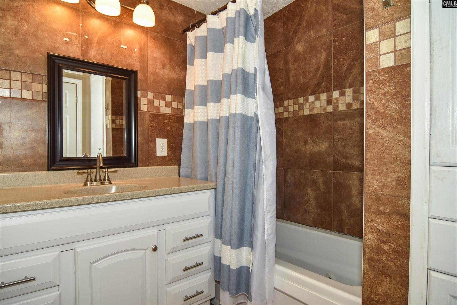 125 Narrow, Lexington, SC 29073