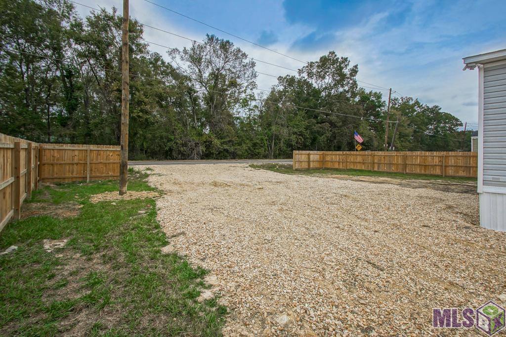 18223 La Hwy 16, Port Vincent, LA 70726