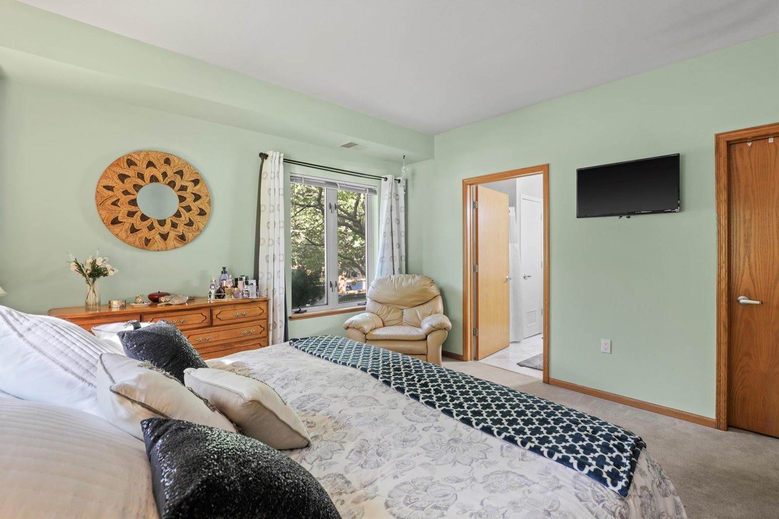 19 Park Heights Ct, Madison, WI 53711