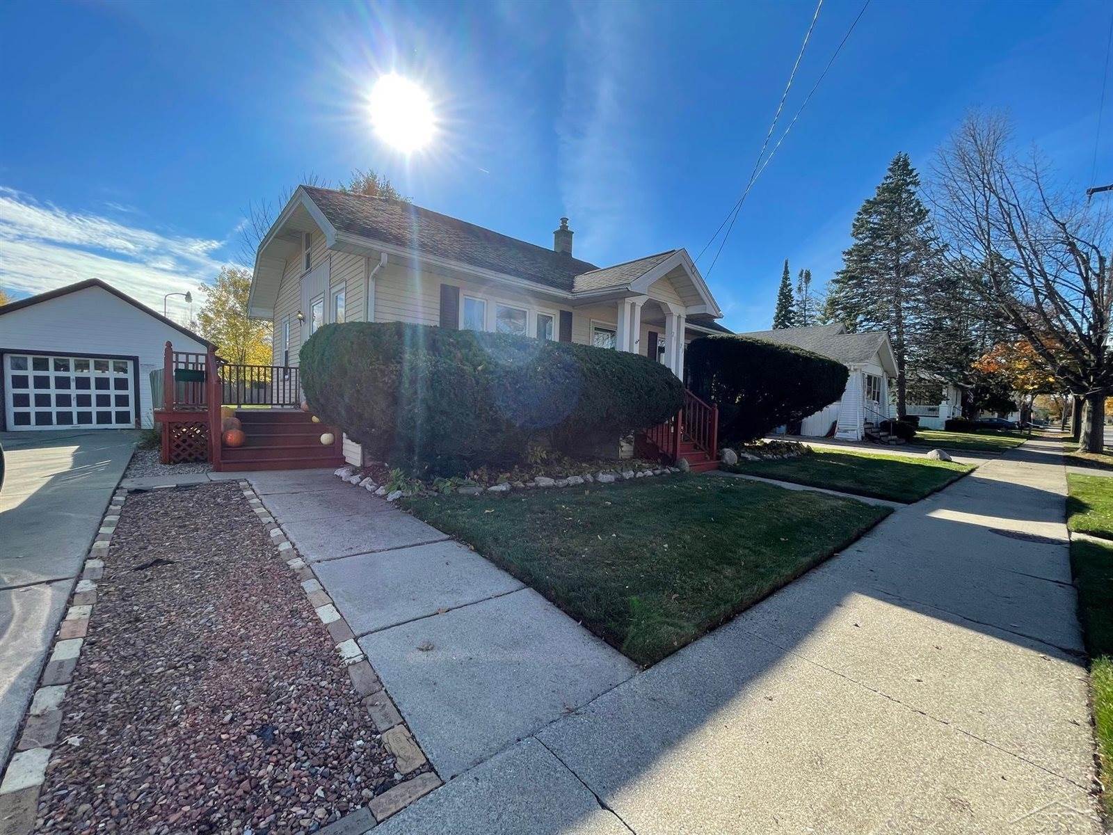 2127 Cooper Avenue, Saginaw, MI 48602