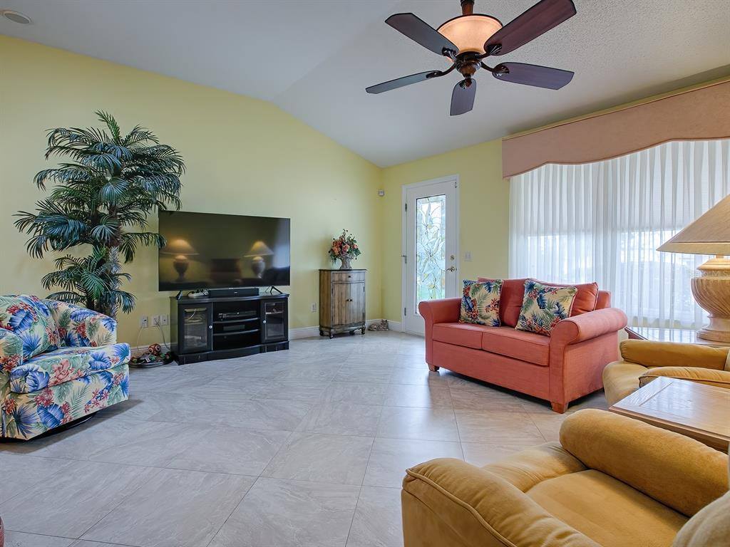 3075 Melville Loop, The Villages, FL 32162