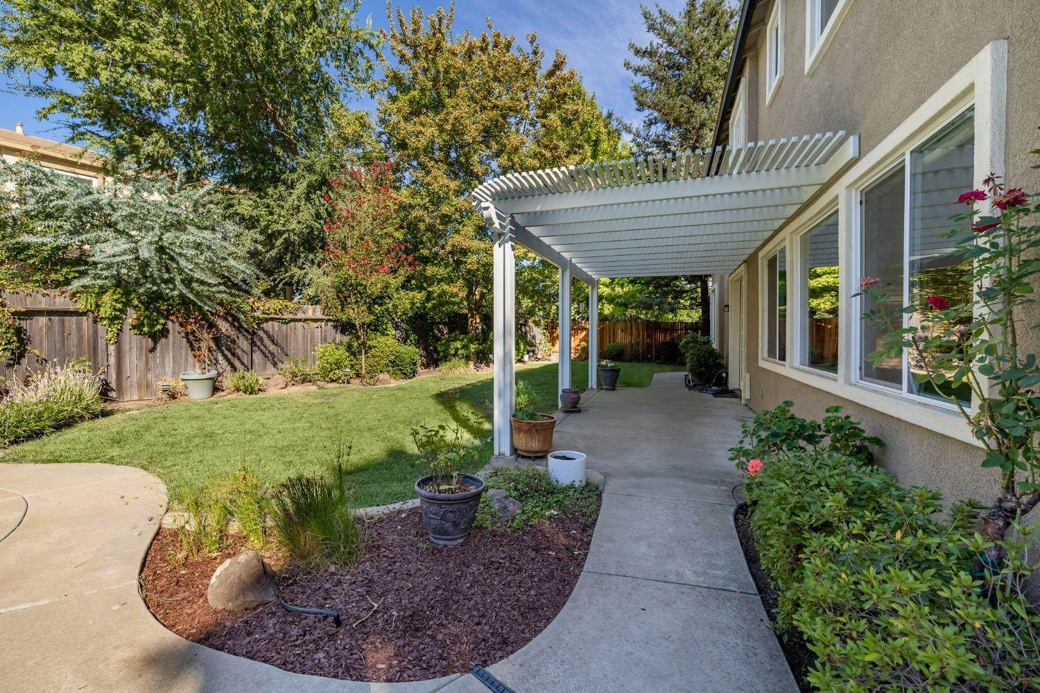 1716 Windrush Lane, Roseville, CA 95747