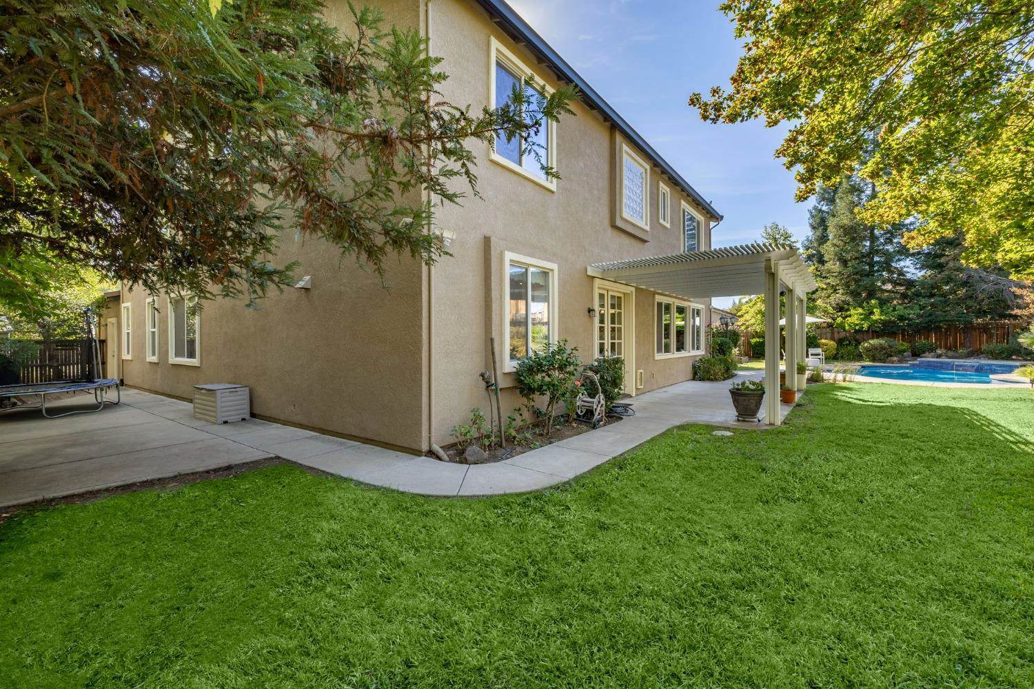 1716 Windrush Lane, Roseville, CA 95747