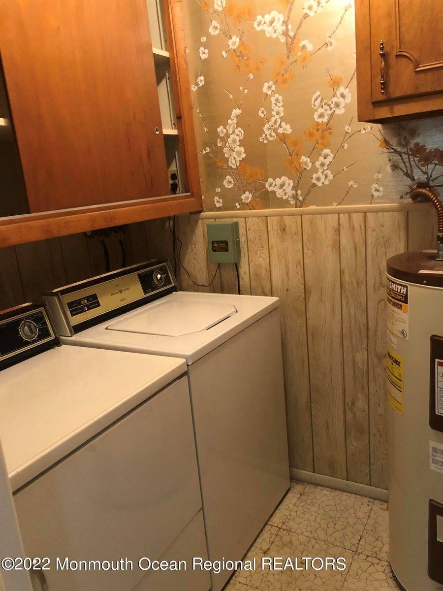 13 Lafayette Drive, Whiting, NJ 08759