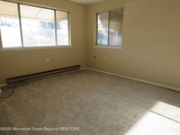 13 Lafayette Drive, Whiting, NJ 08759