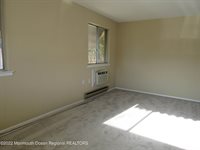 13 Lafayette Drive, Whiting, NJ 08759