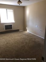 13 Lafayette Drive, Whiting, NJ 08759