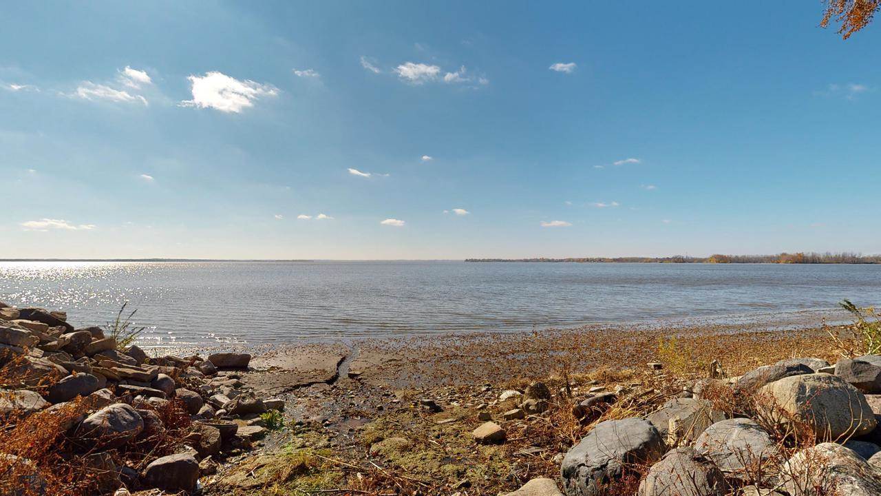 W7881 High Ridge Rd, Fort Atkinson, WI 53538