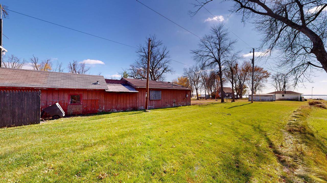 W7881 High Ridge Rd, Fort Atkinson, WI 53538