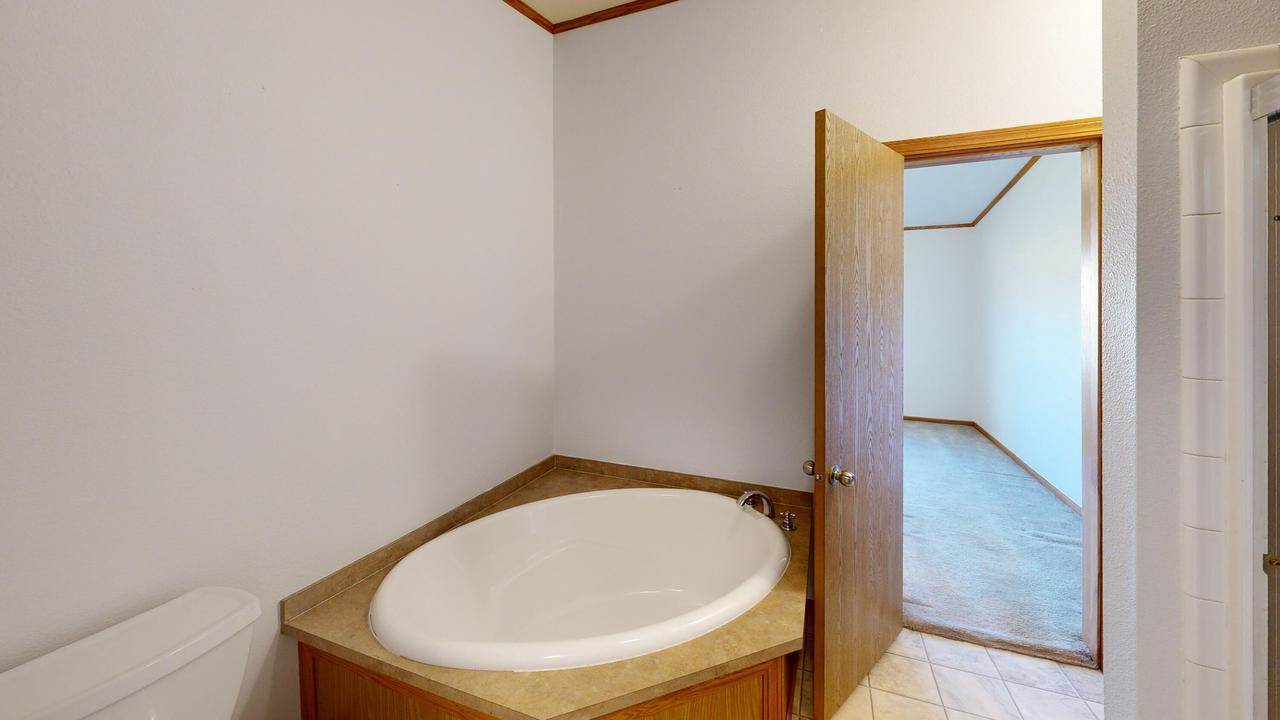 W7875 High Ridge Rd, Fort Atkinson, WI 53538