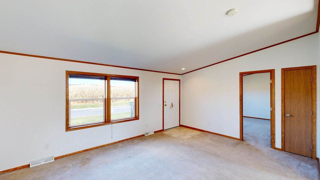 W7875 High Ridge Rd, Fort Atkinson, WI 53538