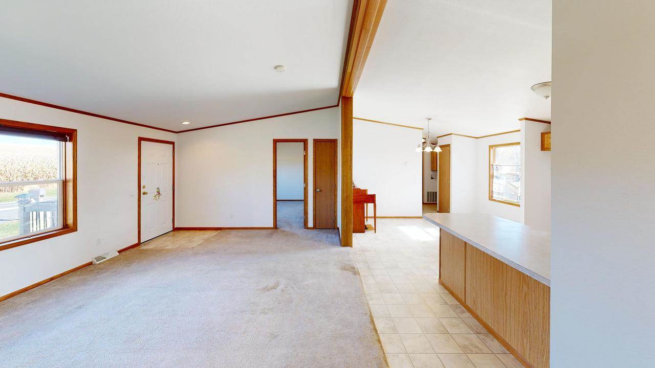 W7875 High Ridge Rd, Fort Atkinson, WI 53538