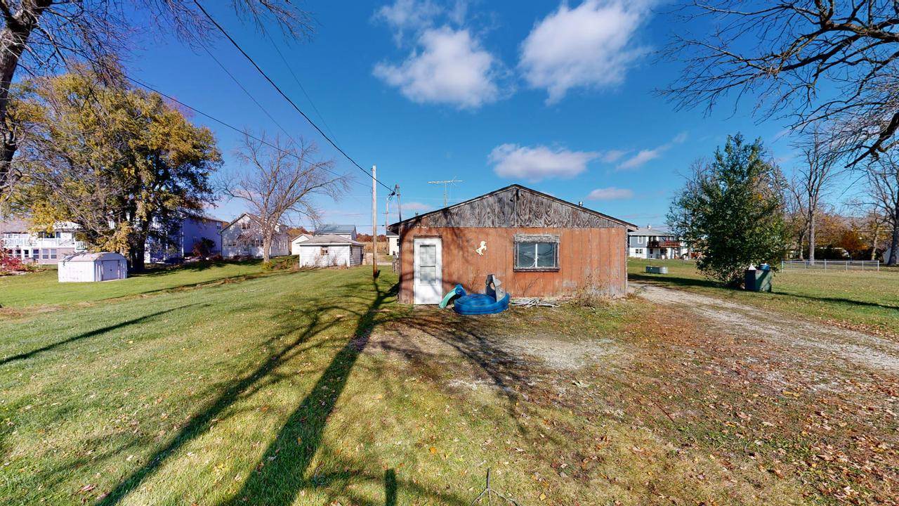 W7875 High Ridge Rd, Fort Atkinson, WI 53538