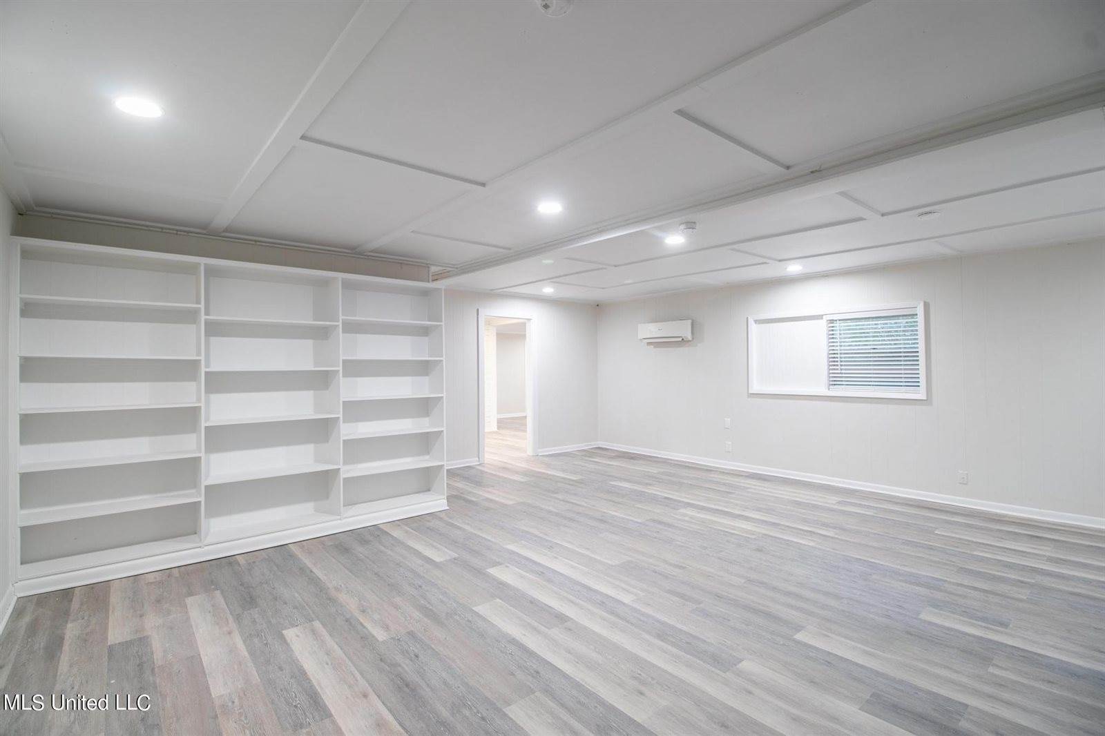 12256 Evelyn Avenue, Biloxi, MS 39532