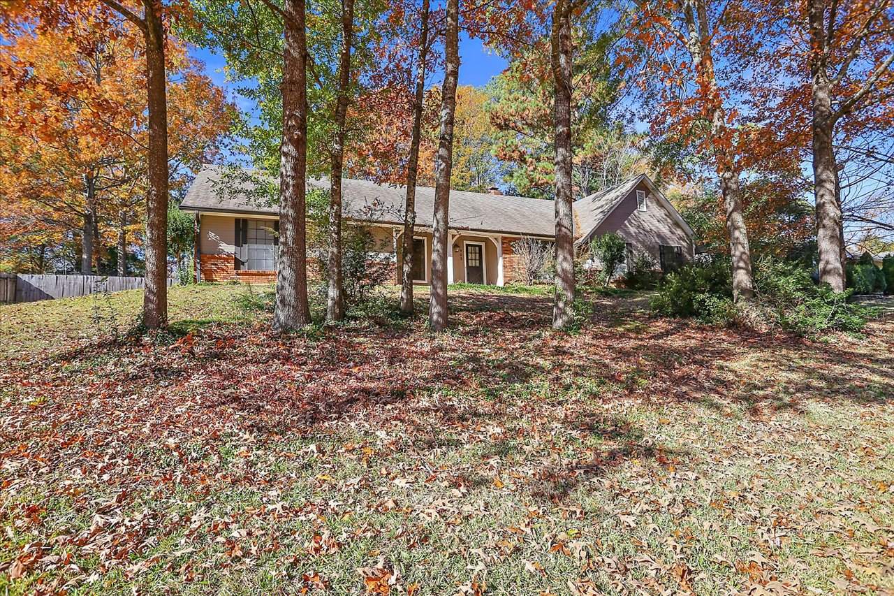 703 Parker Dr, Clinton, MS 39056