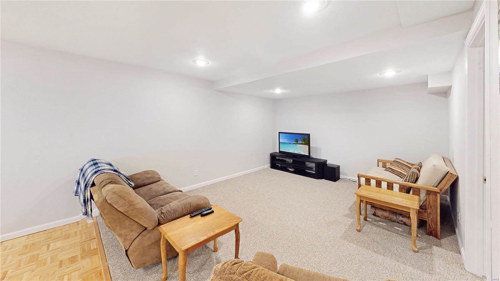 2060 Windmill Summit Drive, Imperial, MO 63052