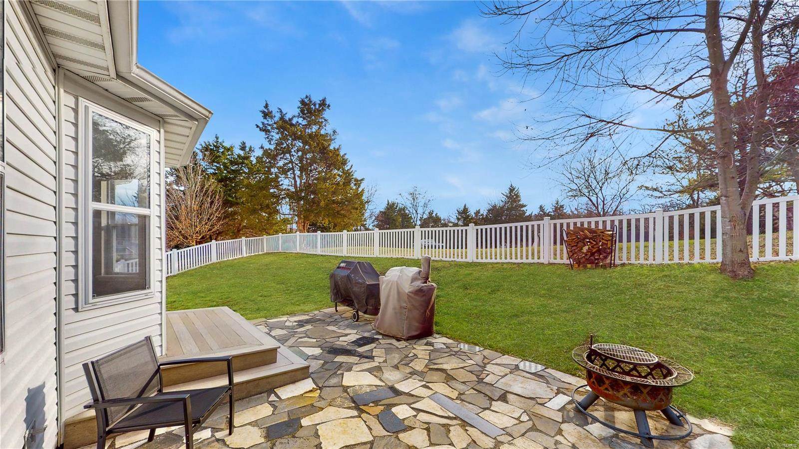 2060 Windmill Summit Drive, Imperial, MO 63052