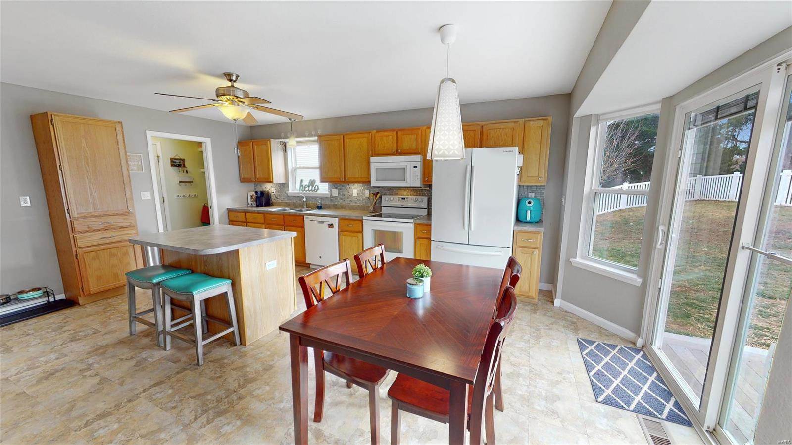 2060 Windmill Summit Drive, Imperial, MO 63052