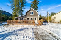 8613 Golden Valley Drive, Maple Falls, WA 98266