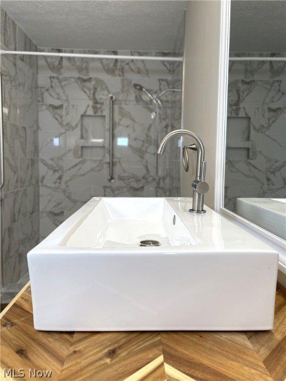 7492 Huntington Drive, Youngstown, OH 44512