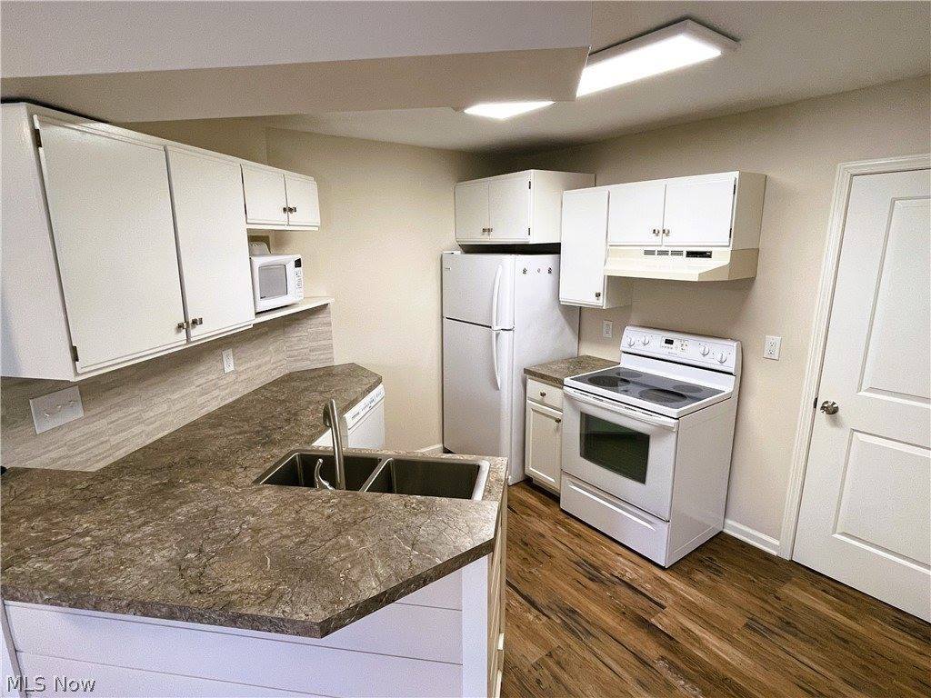 7492 Huntington Drive, Youngstown, OH 44512