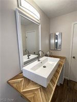 7492 Huntington Drive, Youngstown, OH 44512