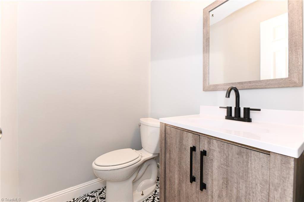 2233 Shadow Valley Road, High Point, NC 27265