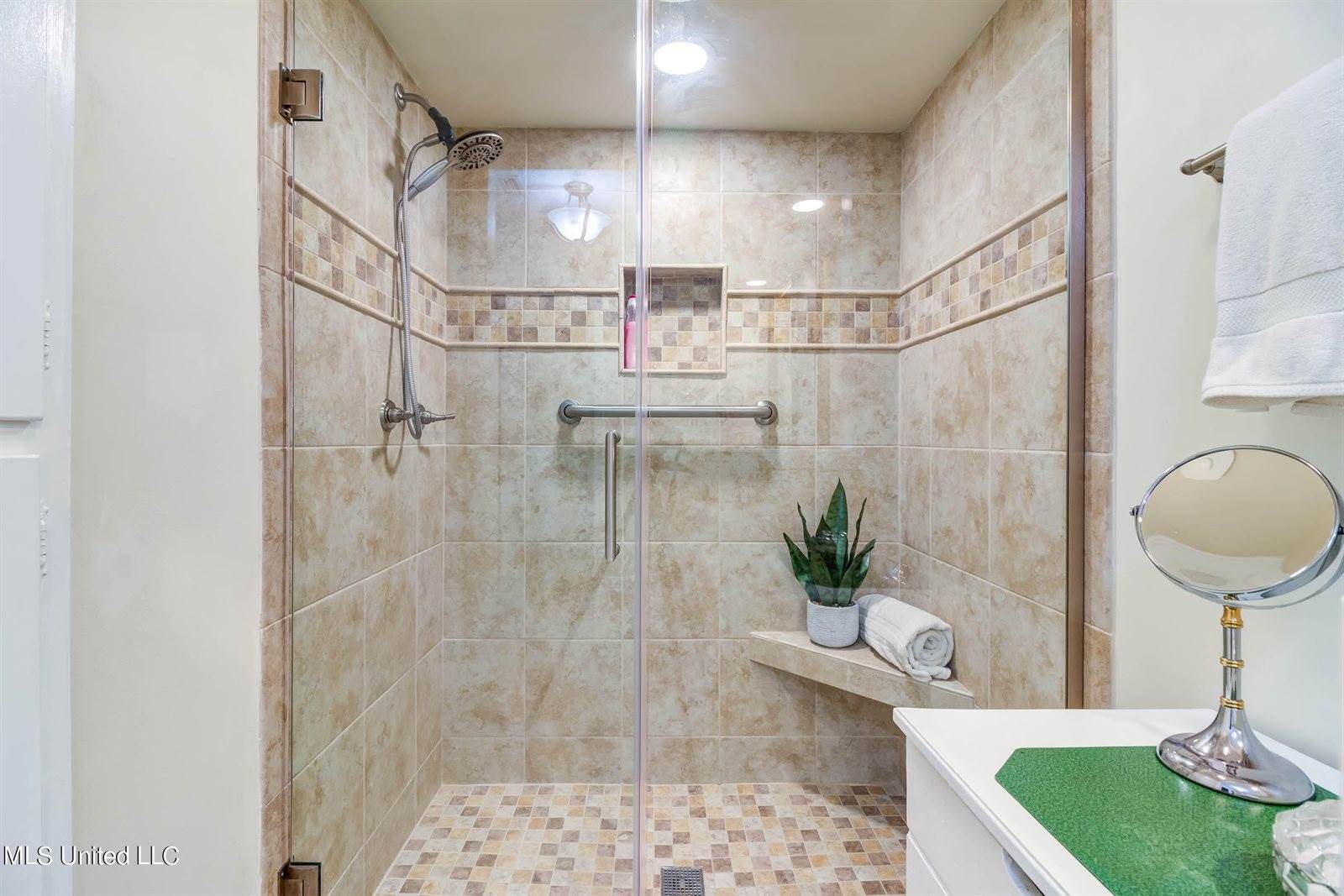 6 Independence Drive, Gulfport, MS 39507