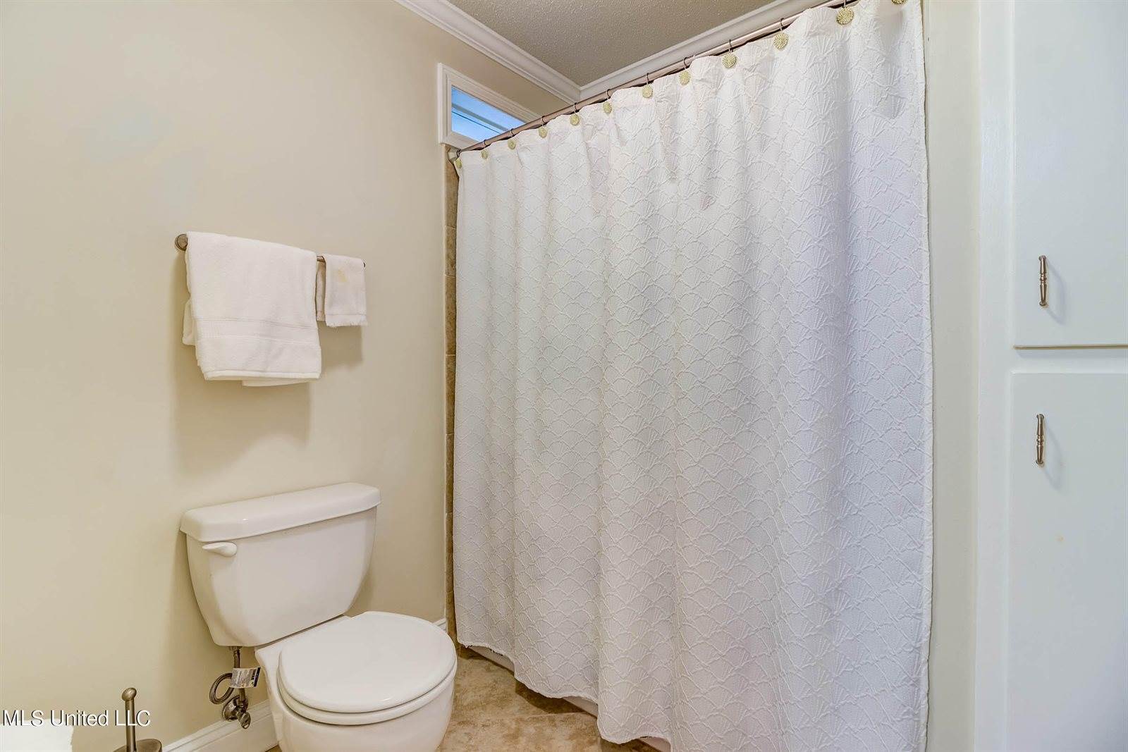 6 Independence Drive, Gulfport, MS 39507