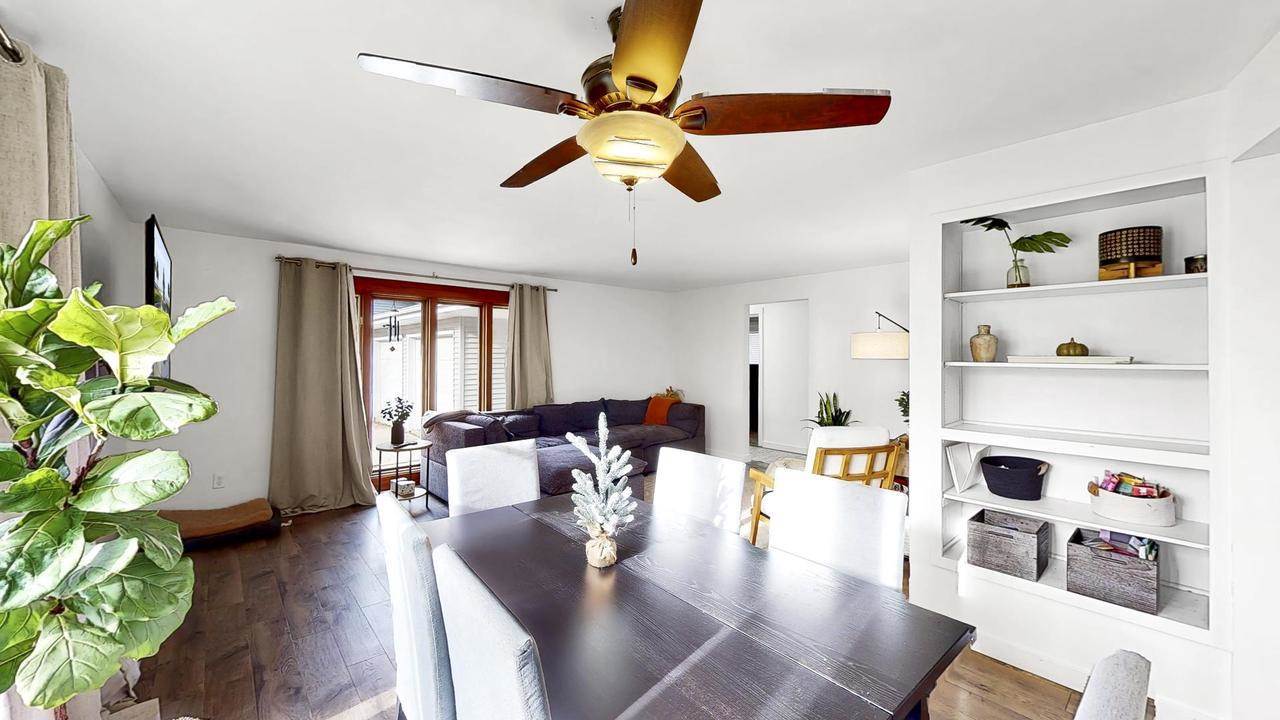 1284 Echo Lane, Green Bay, WI 54304