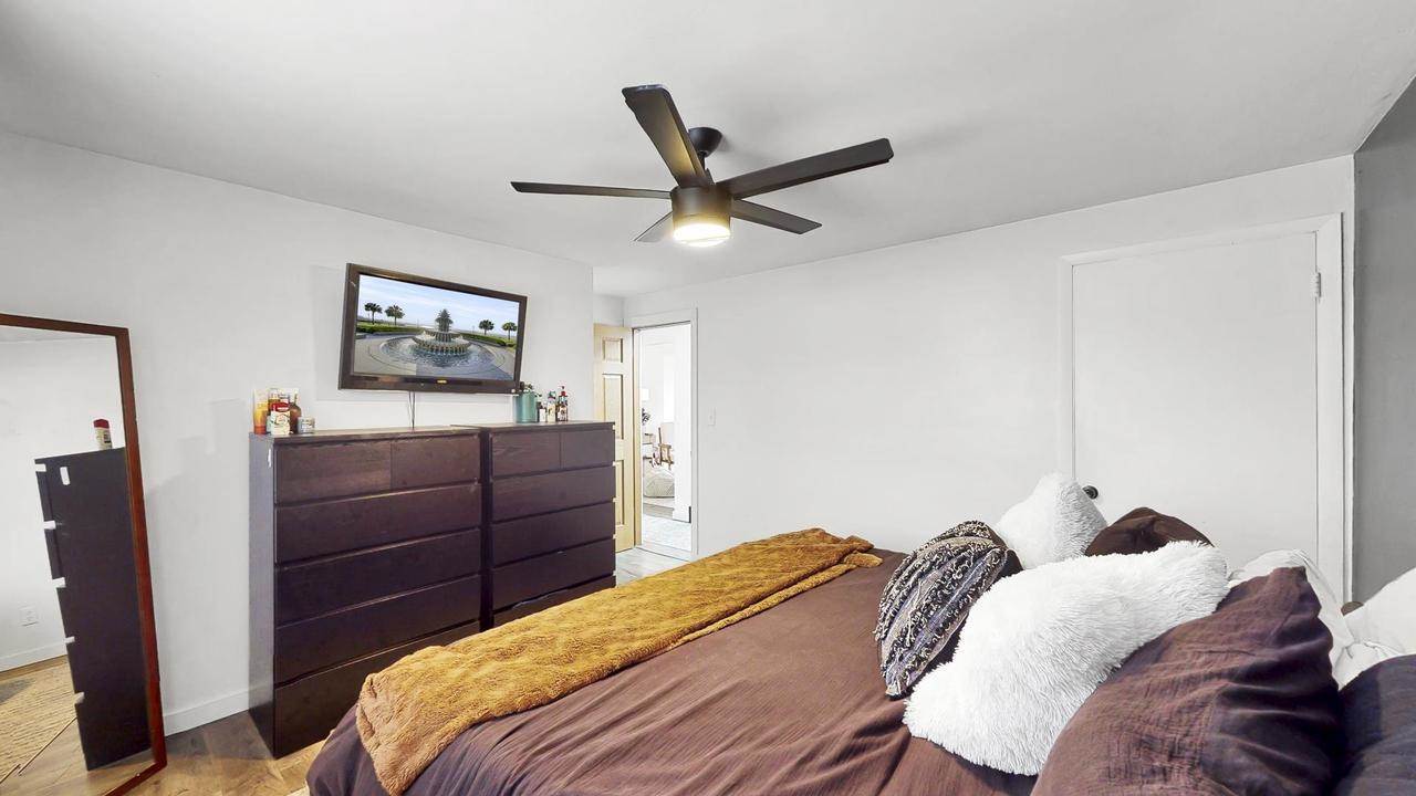 1284 Echo Lane, Green Bay, WI 54304