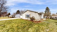 1284 Echo Lane, Green Bay, WI 54304