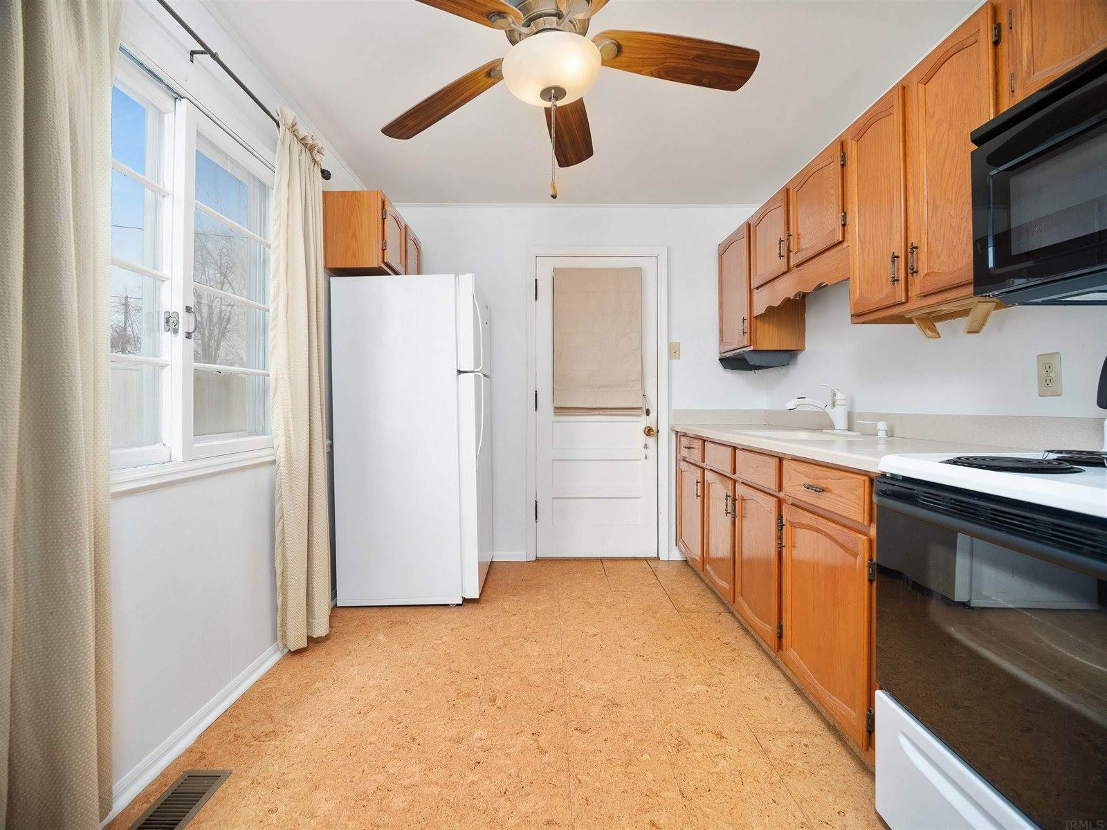 3123 Addison Avenue, Fort Wayne, IN 46805