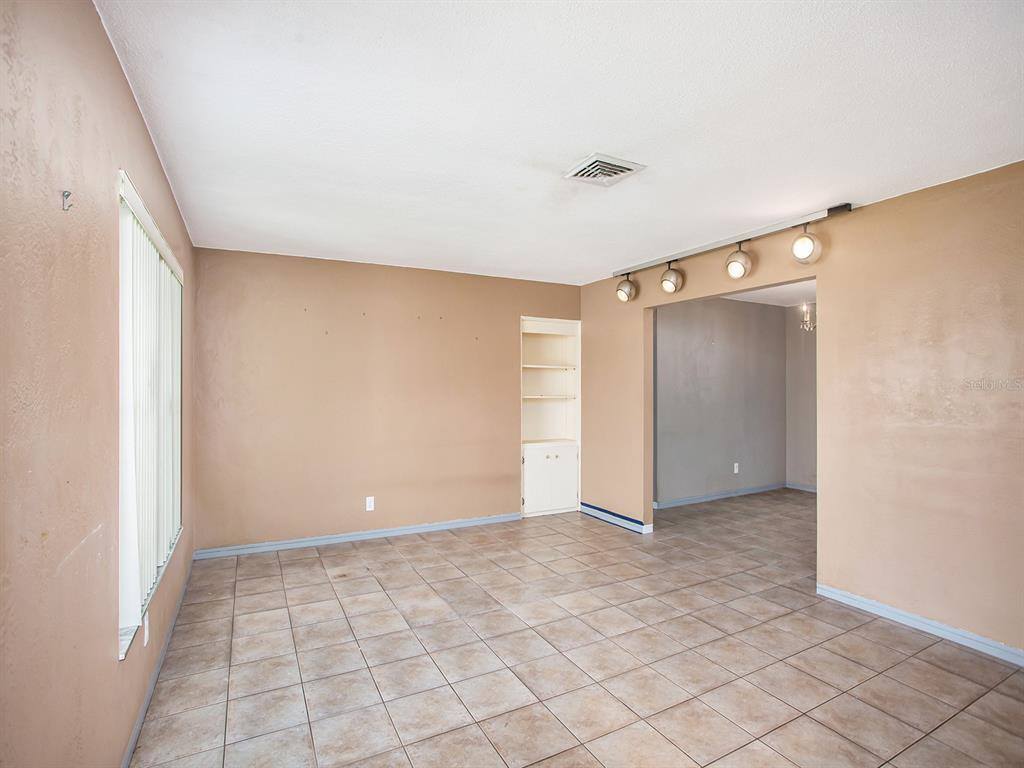 6747 16TH Street South, Saint Petersburg, FL 33705