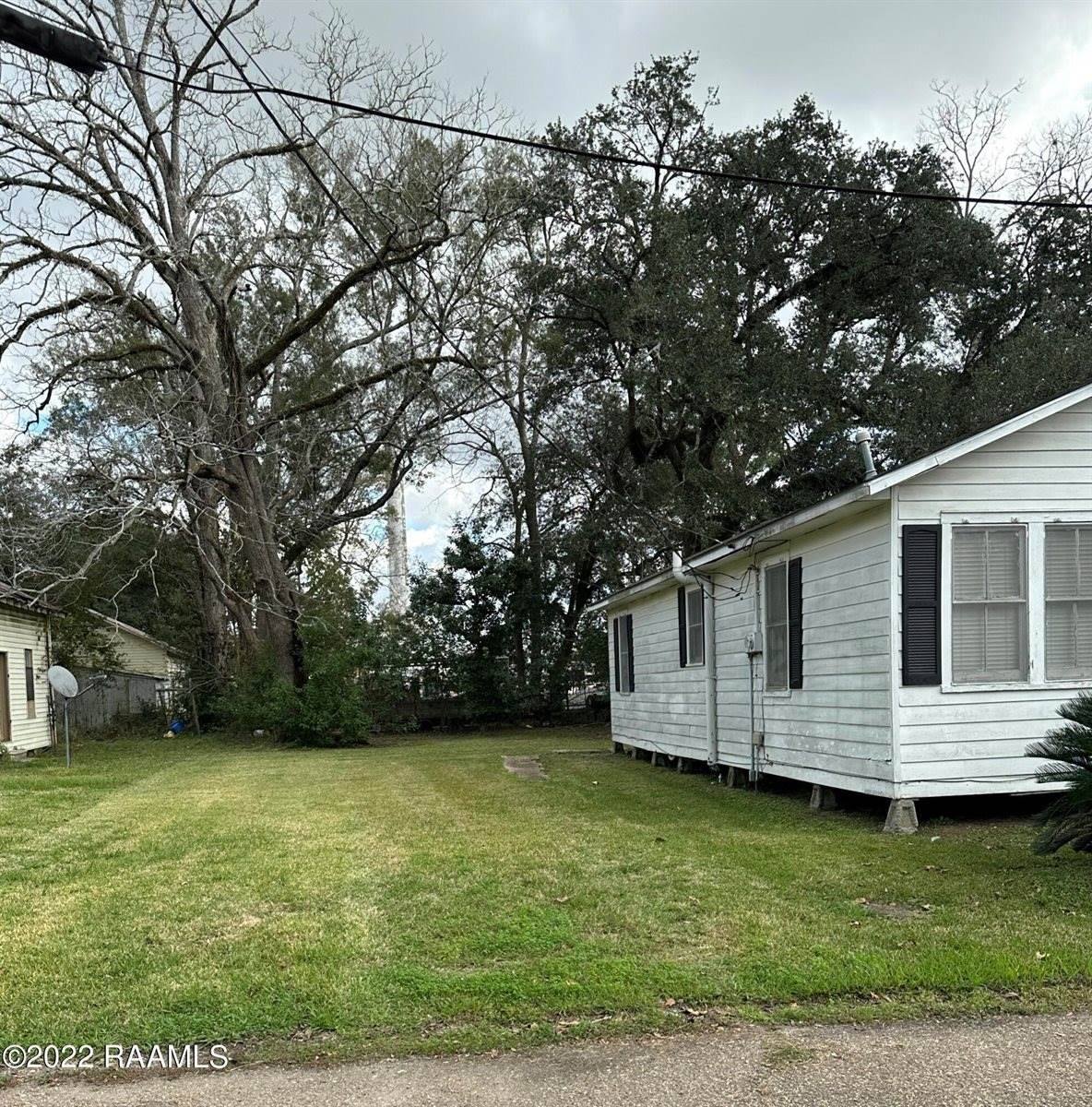 128 Labbe Street, Saint Martinville, LA 70582