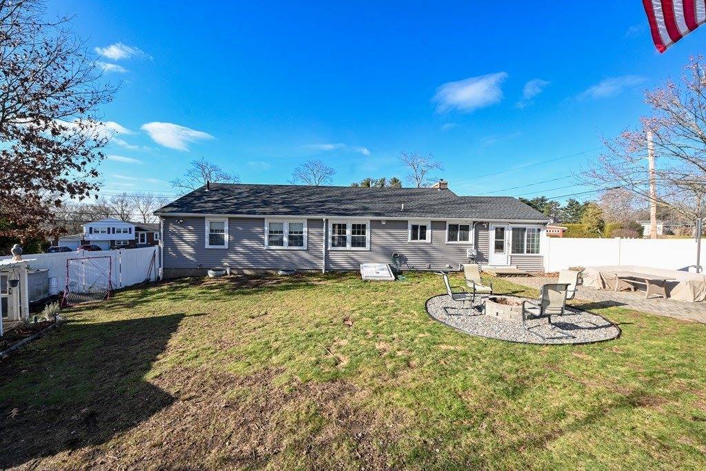 358 Nichols St, Norwood, MA 02062