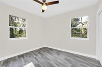 812 S Thompson Ave, Deland, FL 32720